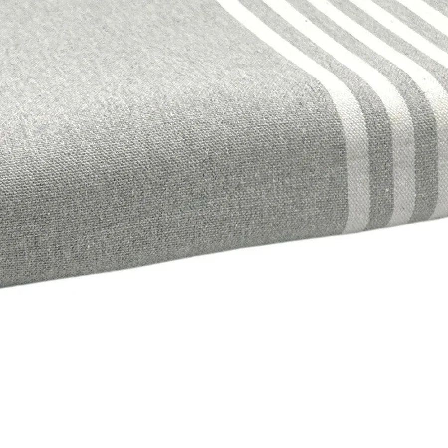 Zoom auf die Strandtücher XXL Hellgrau - BY Strandtücher