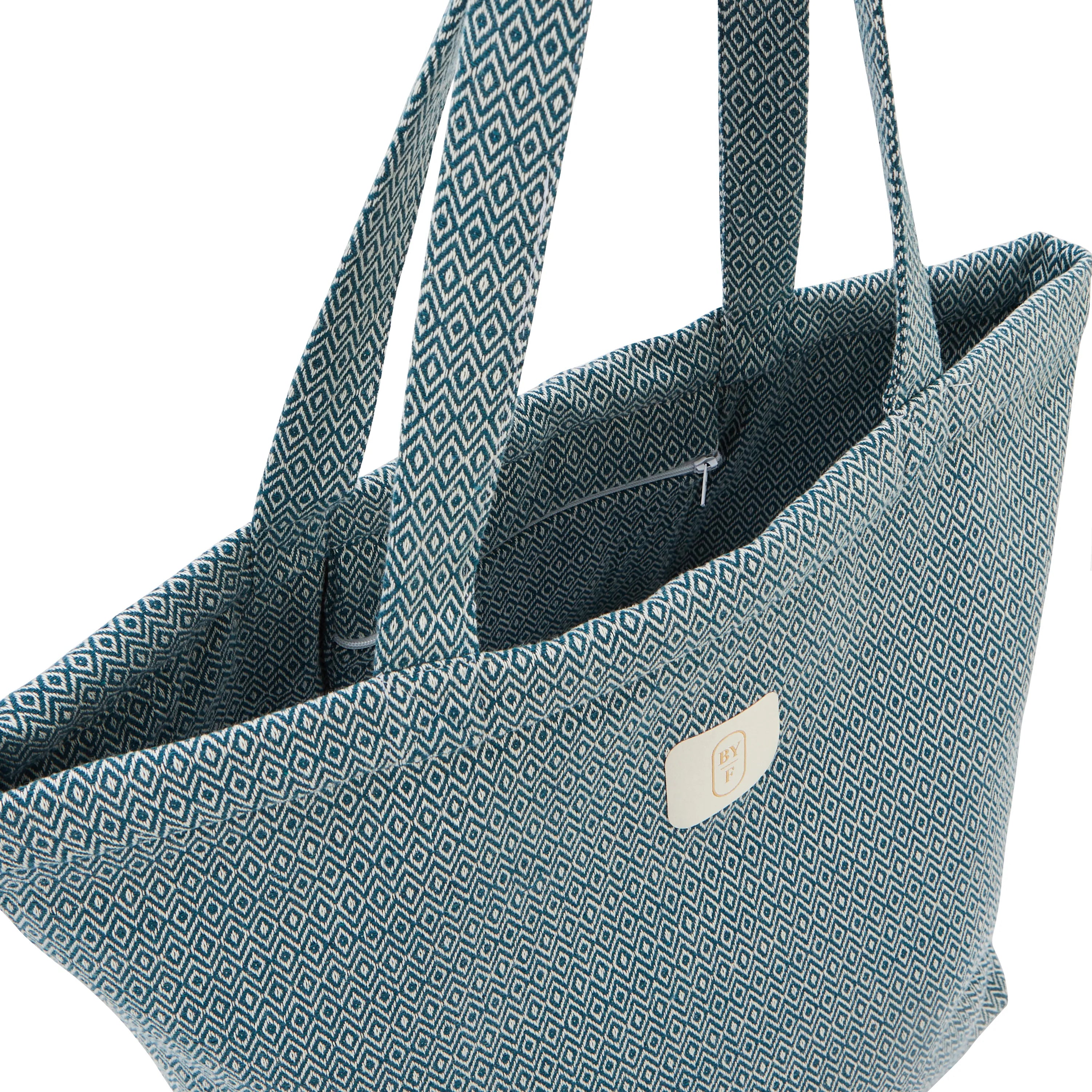 Packshot of the Foutas XXL Olive Green - BY FOUTAS