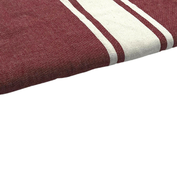 zoom on the beach fouta flat weave color burgundy - BY FOUTAS