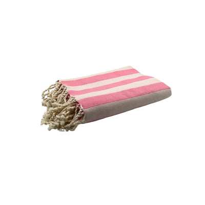 Packshot photo of the Fuchsia Honeycomb Fouta - BY FOUTAS