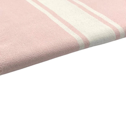 Zoom sur la Fouta Classique Rose