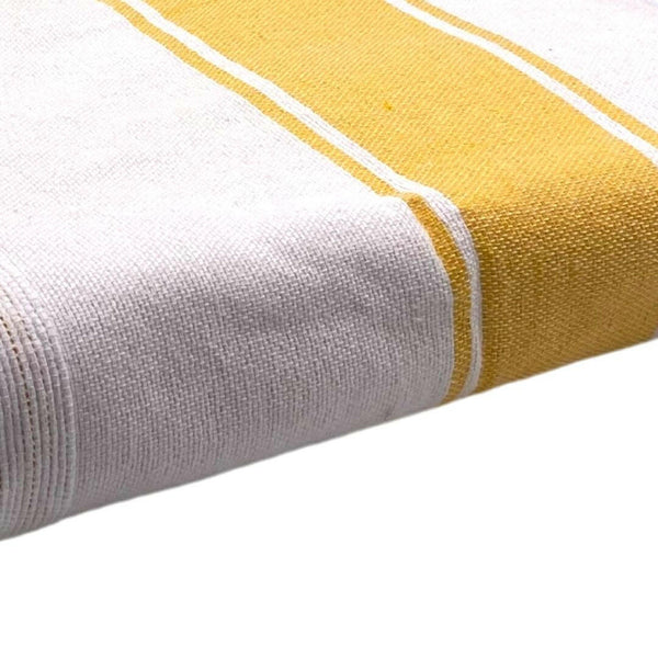 zoom on the fouta of bath Eponge color yellow mustard - BY FOUTAS