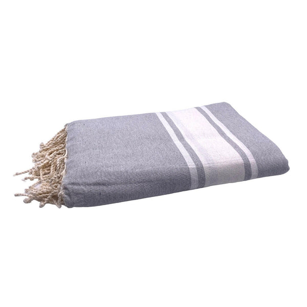fouta XXL Tissage plat couleur gris calcé pliée façon serviette de plage XXL - BY FOUTAS