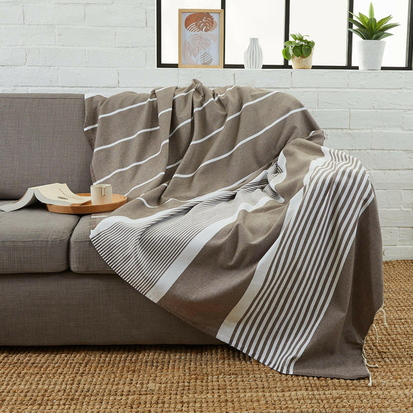 fouta XXL Arthur taupe color used in sofa throw - BY FOUTAS