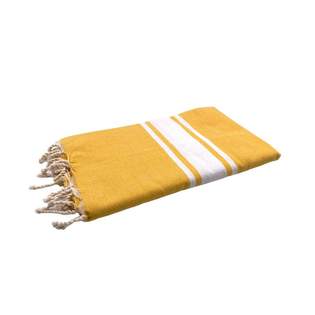 fouta a trama piatta telo da spiaggia piegato giallo senape - BY FOUTAS