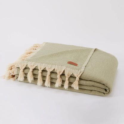 Fir Green Classic Fouta packshot - DOOR FOUTAS